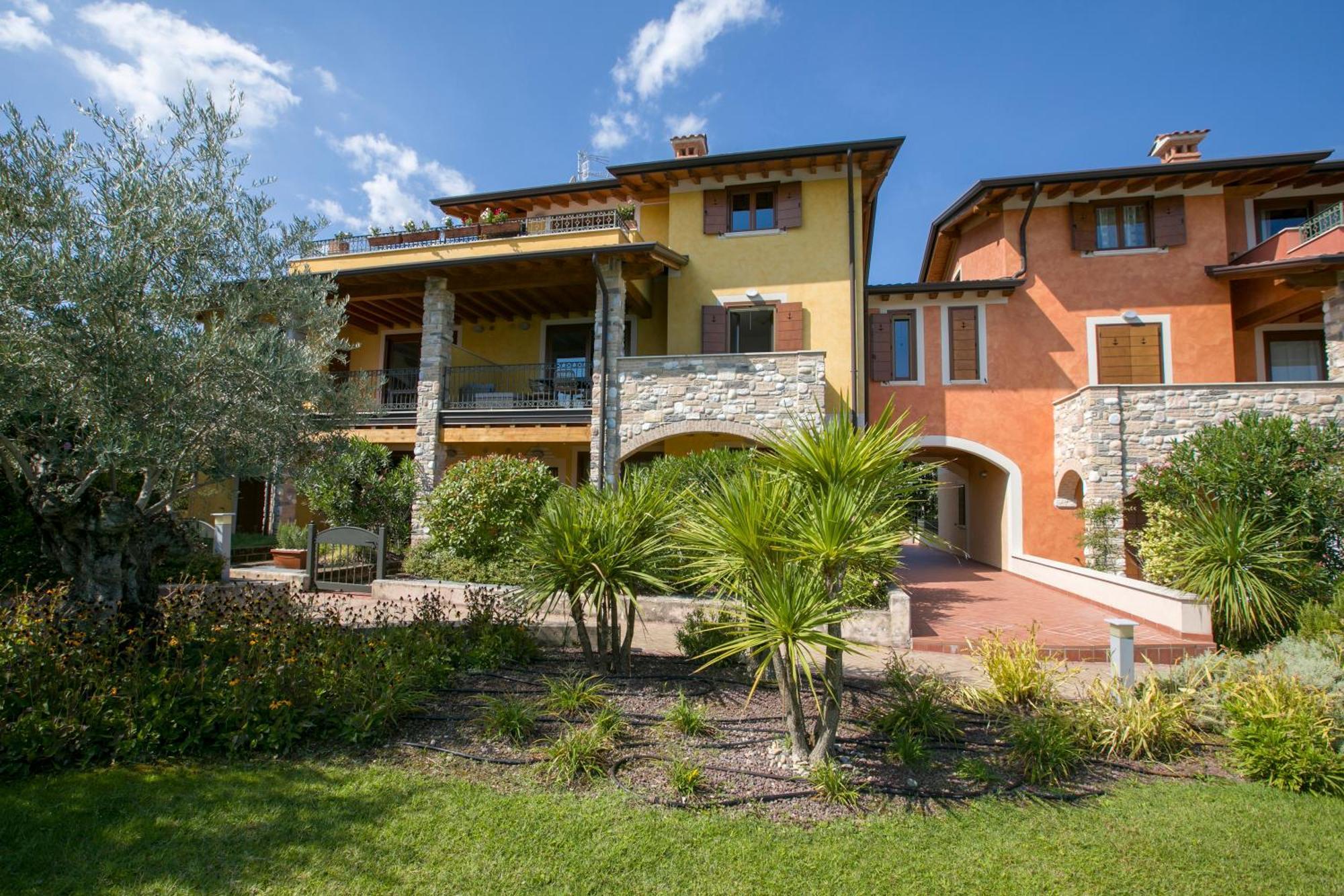 Casa Valtenesi Polpenazze del Garda Exterior photo